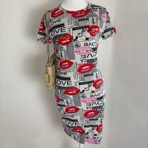 Popular 21 Newspaper Print Bodycon Dress – Size L